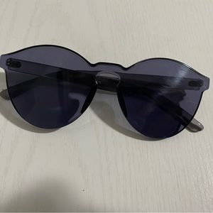 UO rimless gray sunglasses